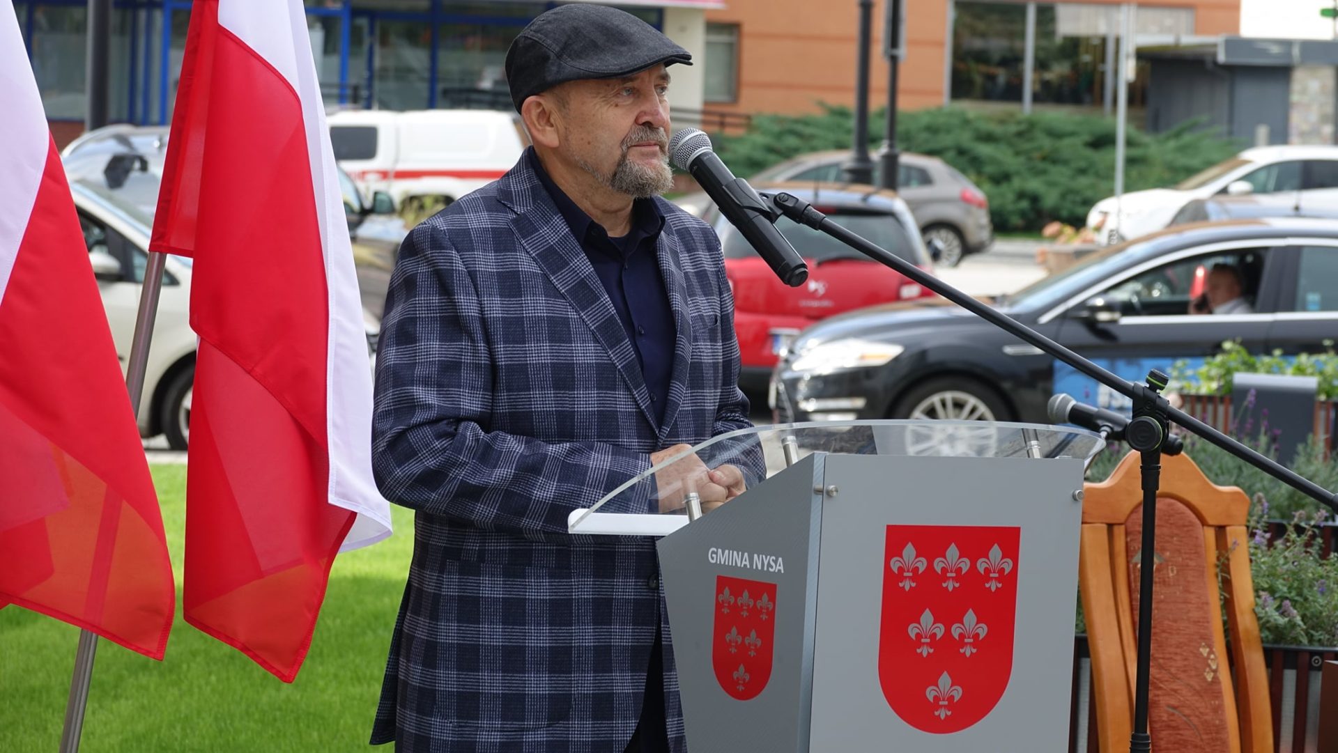 Oficjalne odsBonicie pomnika-Baweczki Jerzego Kozarzewskiego