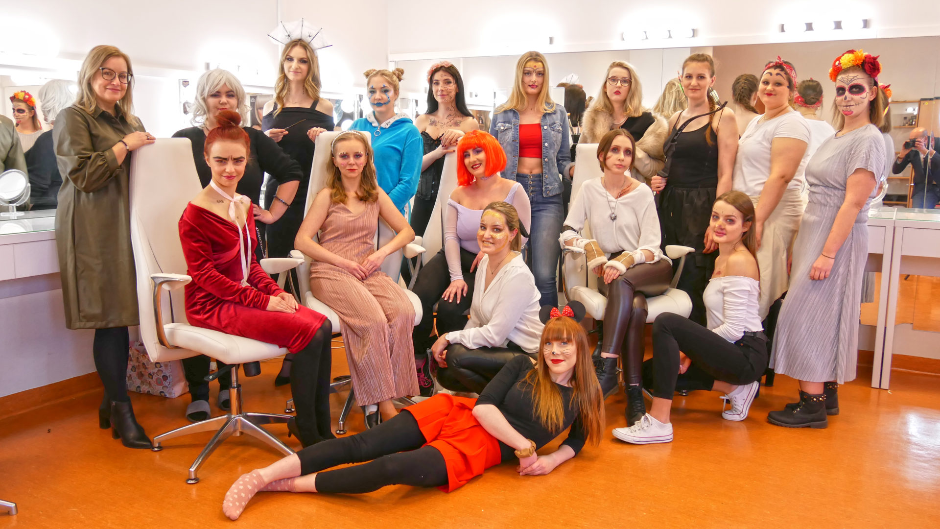 Zjawiskowe stylizacje i wiza| studentek kosmetologii PWSZ w Nysie